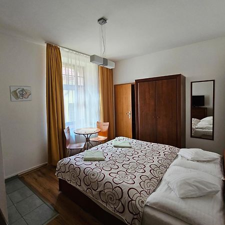 Penzion Pod Krivanom Liptovský Hrádok Exterior foto