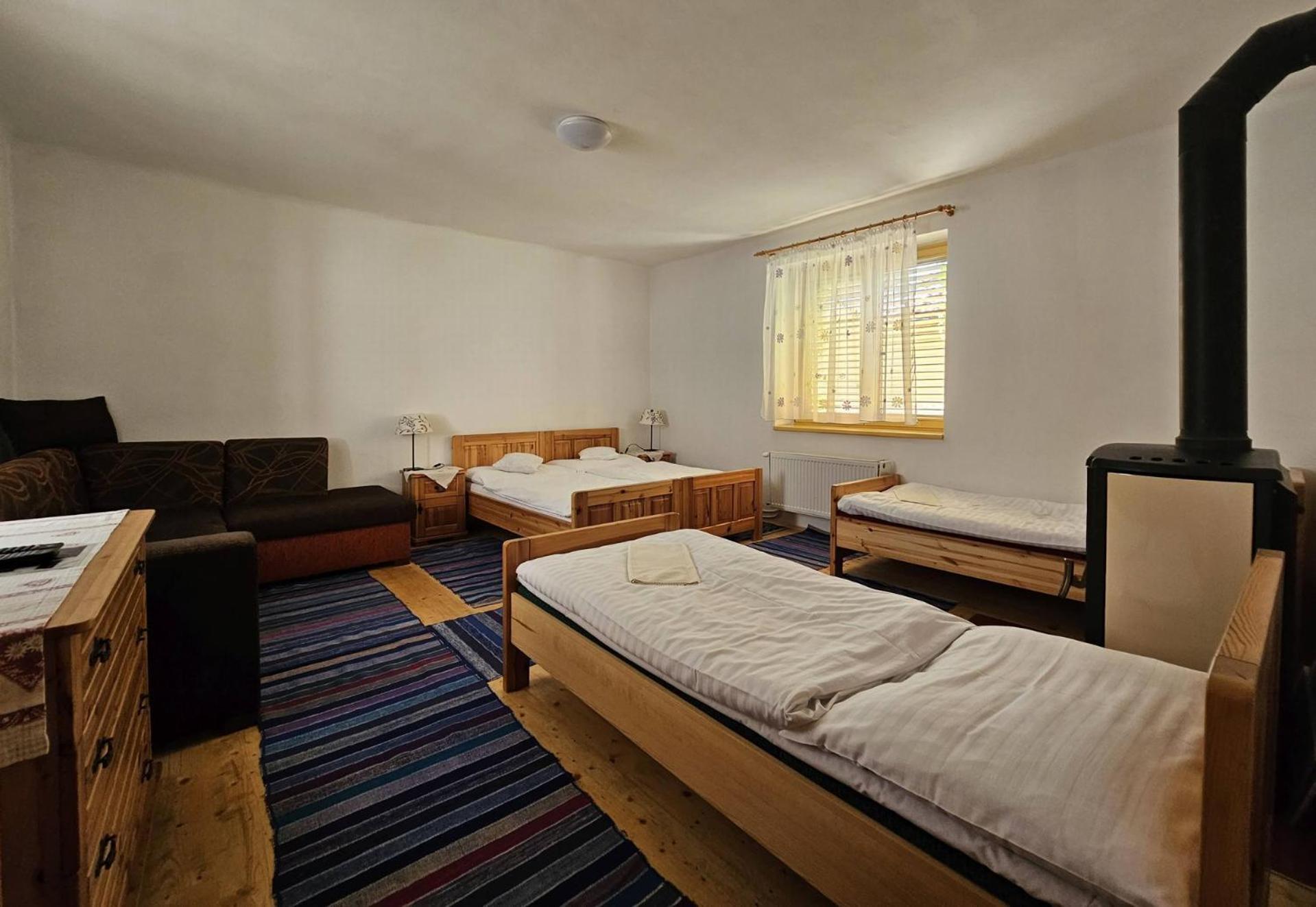 Penzion Pod Krivanom Liptovský Hrádok Exterior foto
