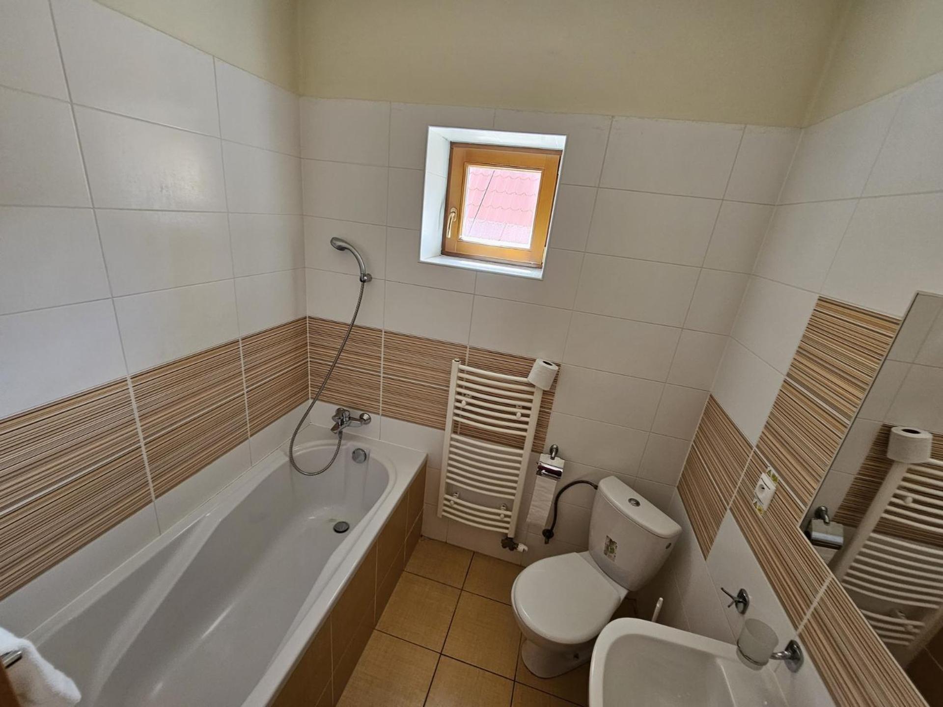 Penzion Pod Krivanom Liptovský Hrádok Exterior foto