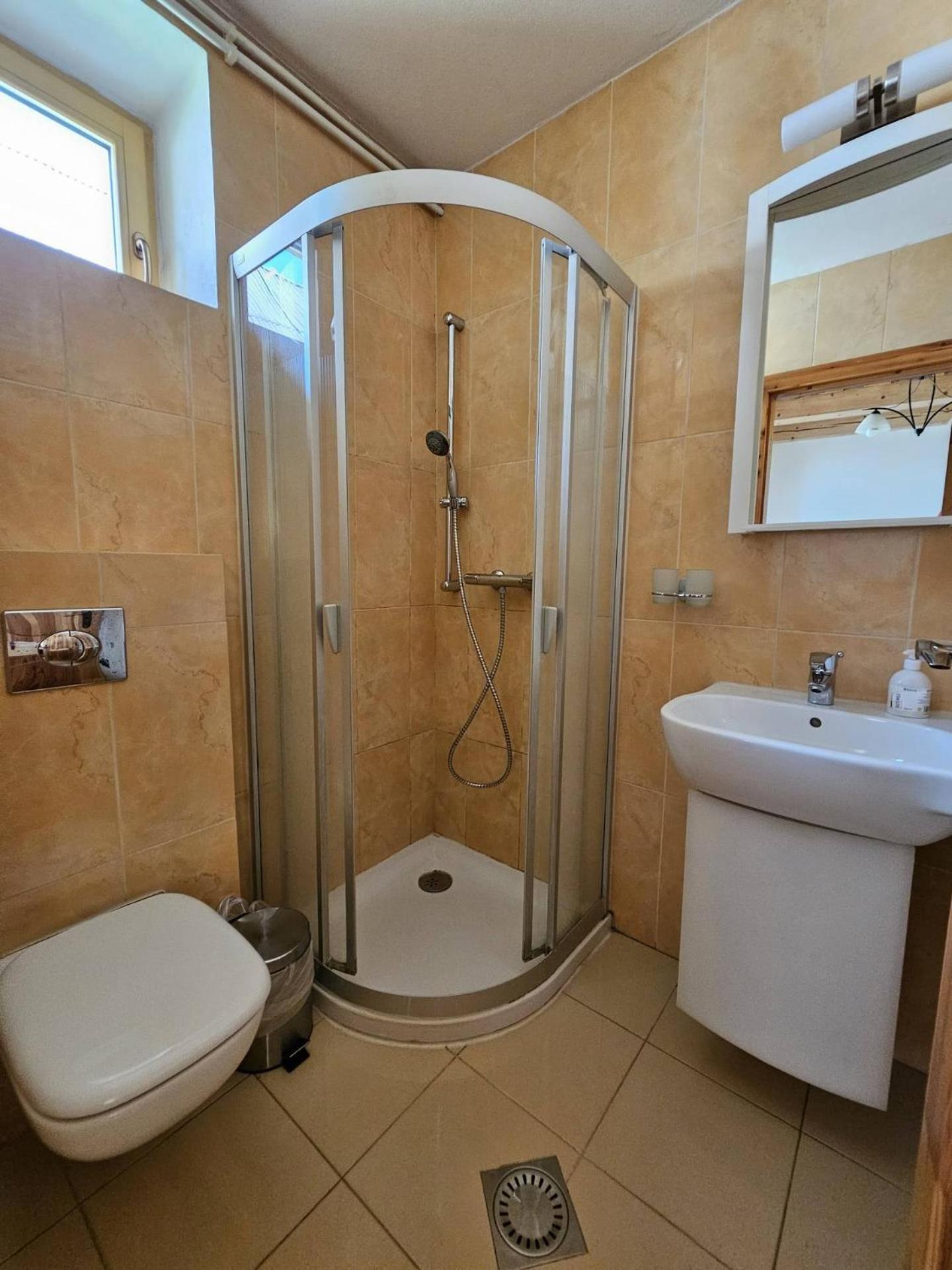 Penzion Pod Krivanom Liptovský Hrádok Exterior foto