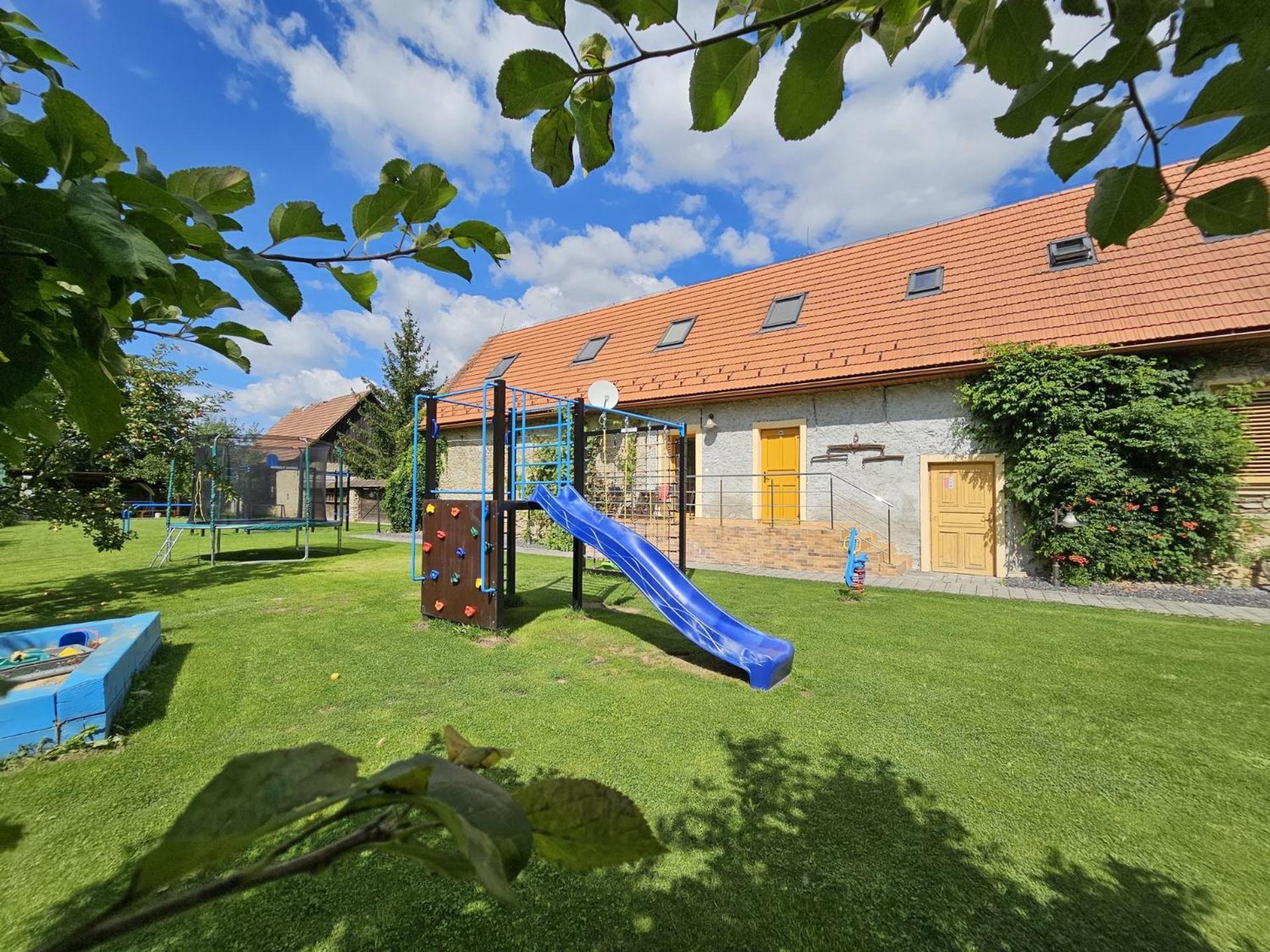Penzion Pod Krivanom Liptovský Hrádok Exterior foto