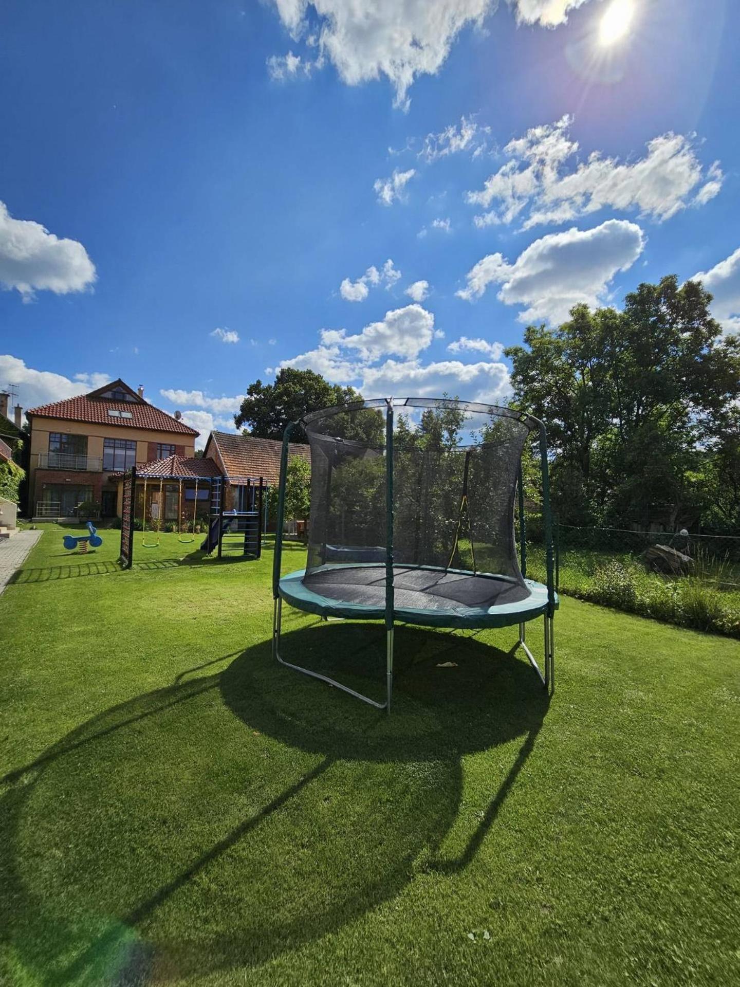 Penzion Pod Krivanom Liptovský Hrádok Exterior foto