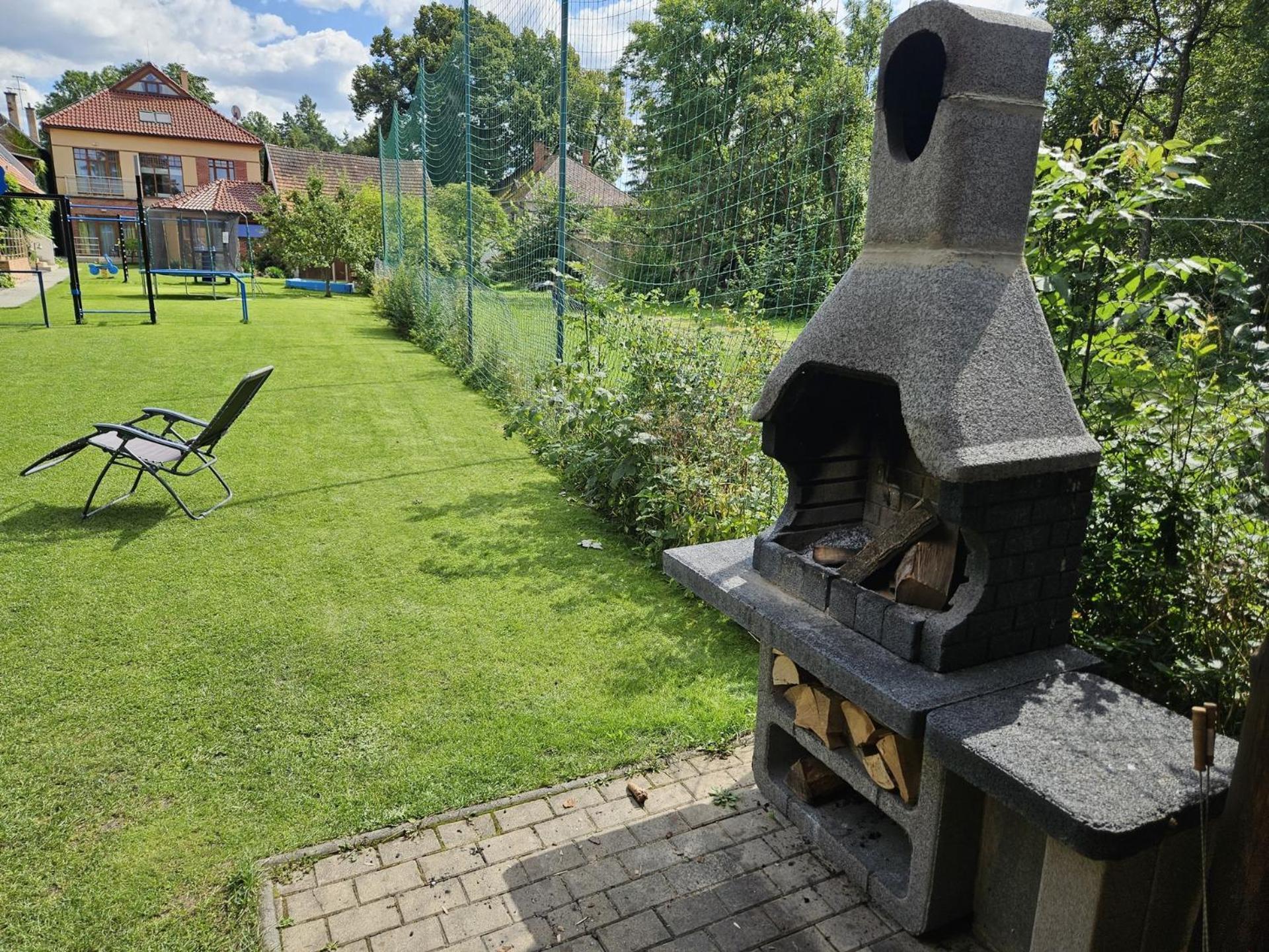 Penzion Pod Krivanom Liptovský Hrádok Exterior foto
